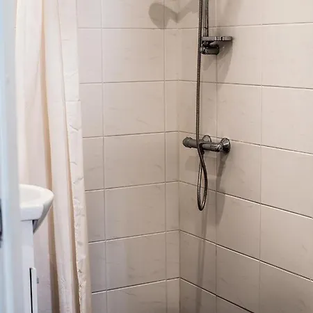 Outstanding With Free Parking * 탈린